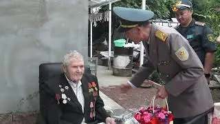 В Алматы поздравили ветерана Великой Отечественной Войны Леонида Никитовича Подколзина с 98-летием