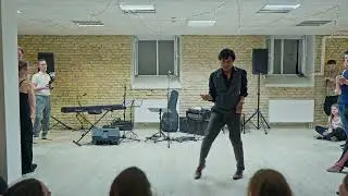 Dexter Santos improvised solo Blues performance during Beet'n'Blues 2025