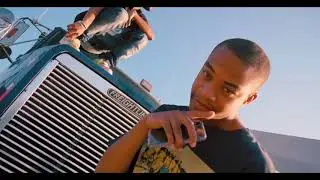 Hanzo - Complicated (feat. SEANTHOMMONEY) [Official Music Video]