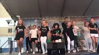 Весёлая компания - День рождения