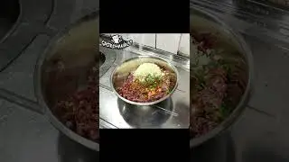 ESFIHA DE CARNE HALAMASALA