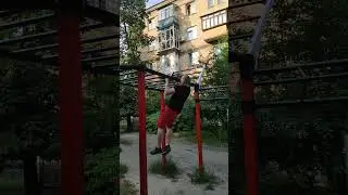 Подтягивание на рукоходе