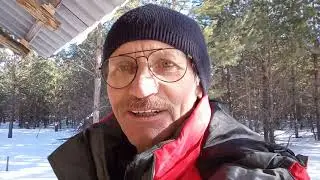 Русский солдат сварит кашу и из топора!