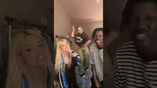 PRE SHOW HYPEEEEEEEEEEEEE