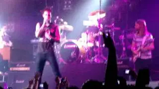 Maroon 5 - Stutter (Live in Manila 2011)