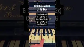 How to play „Twinkle Twinkle Little Star“ on a piano. #nurseryrhymes #pianotutorial