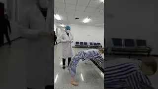 В пекинской аэропорту  введён новый тест из жопы на COVID-19