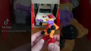 Dead-Eye Duck from the 1990 Hasbro Captain Bucky O’hare toy range