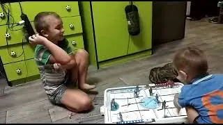 играем в хоккей 🏒
