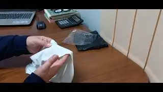Розпаковка ще однієї посилочки для дівчат. Unpacking another parcel for the girls.
