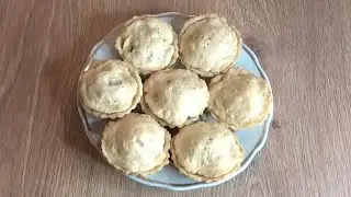 Сделала песочные корзиночки с мясным фаршем. Получилось невероятно вкусно!