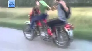 Самые невероятные мото приколы и случайные трюки на русских мотоциклах