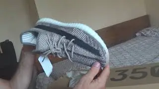 Распаковка новых кроссовок Adidas Yeezy Boost 350 V2