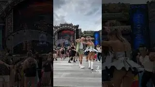 Bailando Shuffle con la chica guapa de Tomorrowland #shorts