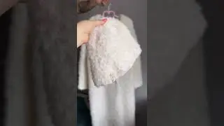 How beautiful 😻this knitted boucle coat is!