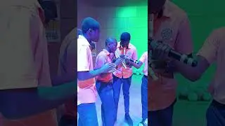 virtuose de la flûte venus du lycée d'enseignement Artistique LEA d'Abidjan