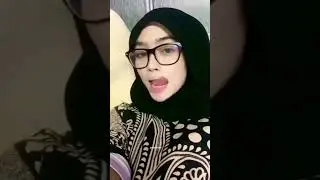 Lidah ular sangat menarik Ular !! JILBAB TIKTOK CIPOK