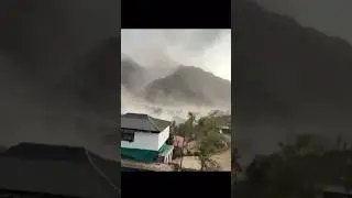 Rishikesh Mein Toofan se udi Resort ki chhat 😱 #shorts
