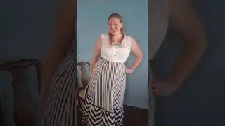 Does This Make My Bum Look BIG? || Sitting in a Bustle || Victorian Undergarments 