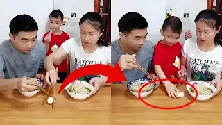 爸爸妈妈怎么也夹不起来鸡蛋，儿子一招解决，还不忘给爸爸吃！