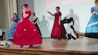 Дефиле нарядов Отражения в финале конкурса Сладкая королева