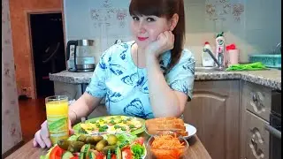 Мукбанг. Яичница с колбасой