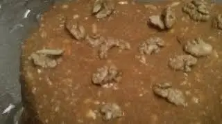 Бисквитный торт с орешками!