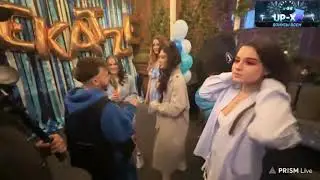 Юичка трясет своими бубсами