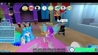 ROBLOX  С МОЕЙ ПОДРУГОЙ? Я КОРОЛЕВА БАЛА? ЧТООО?