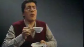Fausse Pub Les Nuls - Apartheid, un cafe tres tres noir