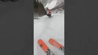 По буграм на горных лыжах. Чегет. Могул.