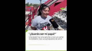 Fue a la cancha, y con un cartel inolvidable, hizo una propuesta de amor: 