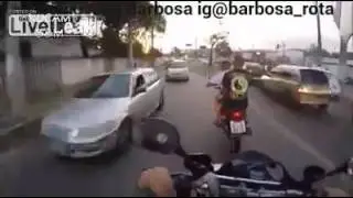Пнул полицейского, жди ответа кармы