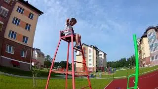 Высоко сежу далеко гляжу