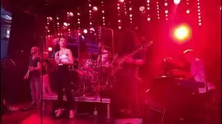 Oriana mix
