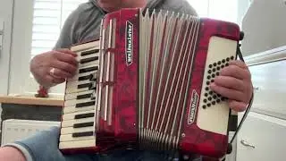 Das weiße Schiff verlässt den Hafen - played on a Weltmeister seperato standard