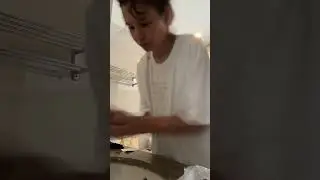 Как же хочется в такие моменты личную стиралку под рукой … 