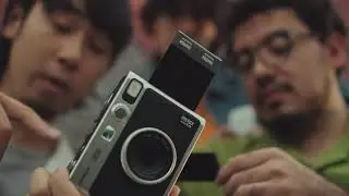 instax mini Evo Hybrid - La nuova fotocamera istantanea instax