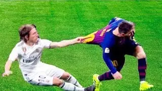 FOOTBALL| Young football players humiliating great players