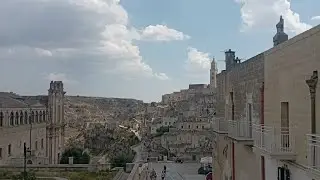 Matera di giorno. Drone e Camera