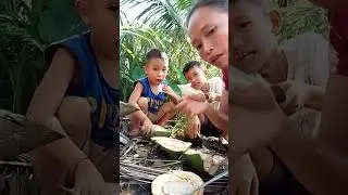 kumuha kami ng buko sa tabi ng fish pond 🙂#eatingshow