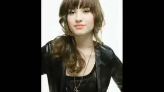 Lo Que Soy (This is Me)- Demi Lovato + lyrics in Spanish + brand new pictures