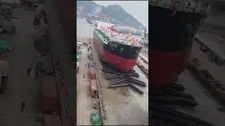 Нестандартный спуск корабля на воду / Non-standard launching of the ship