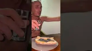 КОЛУМБИЯ ТЕПЛАЯ ВОДКА И ЧЁРНАЯ ИКРА #продолжаемнеработать #еда #колумбия