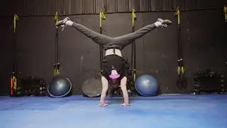 10 Different Ways to Press to Handstand