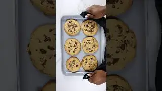 Monster Chocolate Chips Cookies 🍪