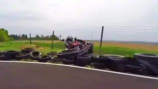 Rönök GoKart - 2014.04.19 - Zsolti a gumifal tetején
