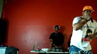 SUP PERFORMING LIVE@CAFE OLIVIA IN ATL(PART 1)