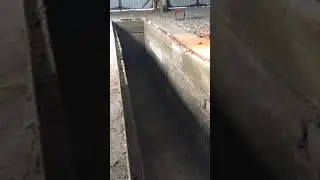 Каркасный гараж из труб нкт, смотровая яма своими руками