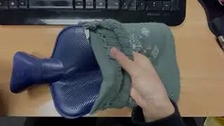 ASMR-Play with the hot water bottle